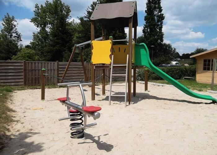 Mobil-Home Le Petit Paradis Vendeen Camping 3 Etoiles 7Km Des Plages Avrillé エクステリア 写真