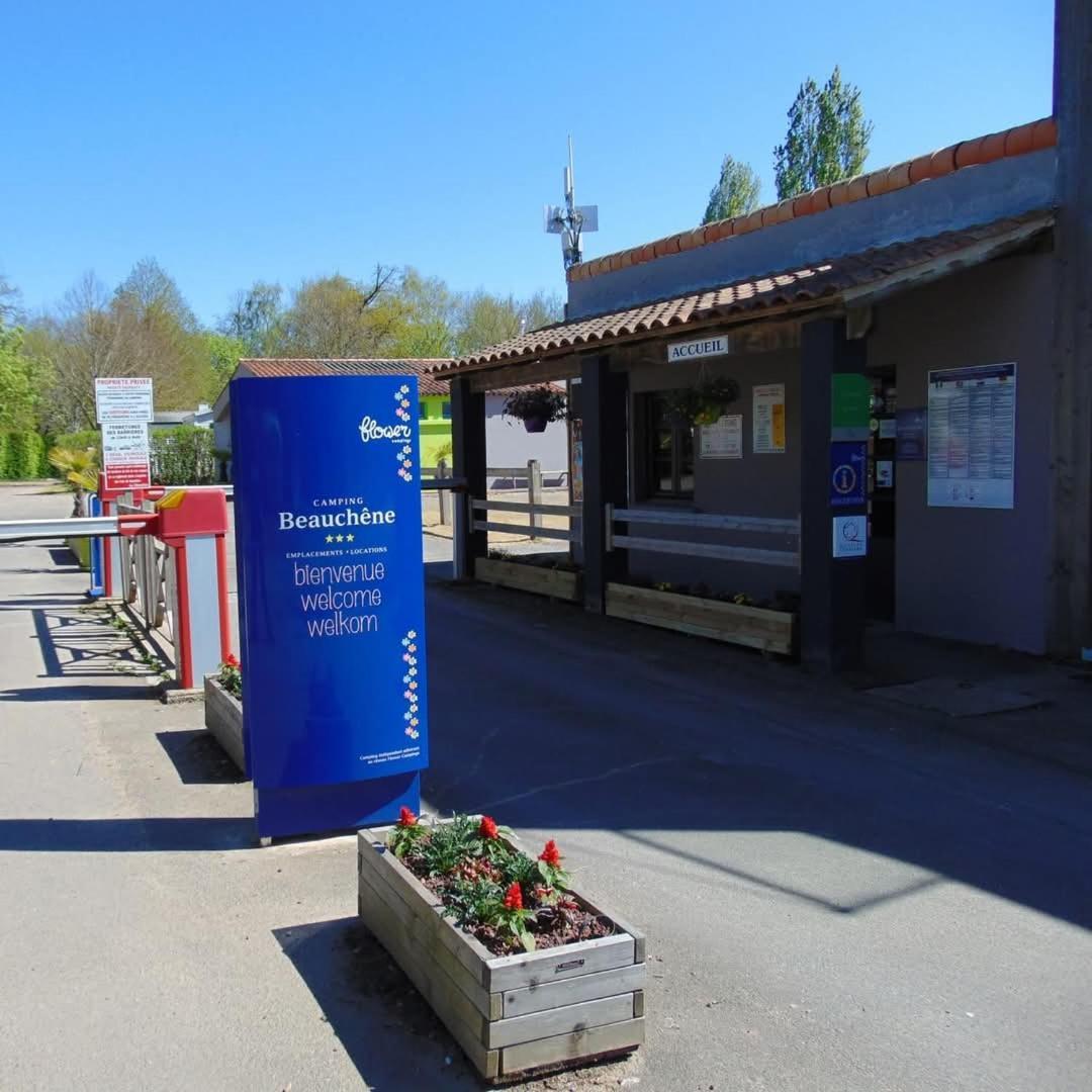 Mobil-Home Le Petit Paradis Vendeen Camping 3 Etoiles 7Km Des Plages Avrillé エクステリア 写真